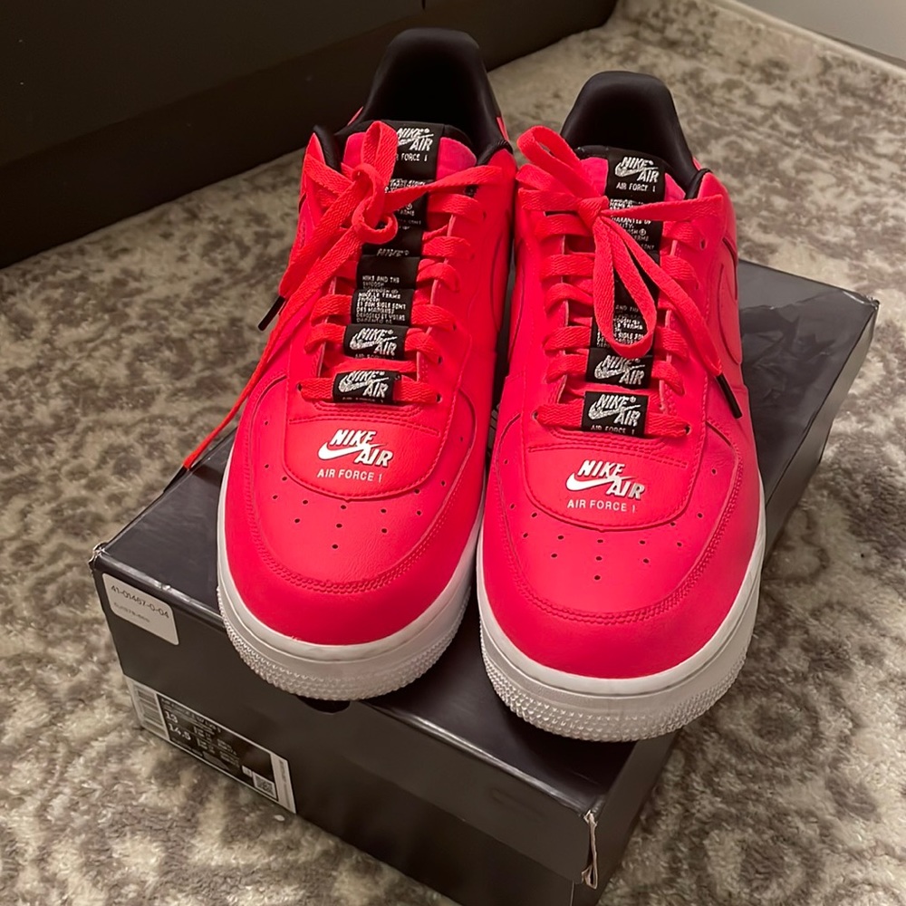Nike Air Force 1